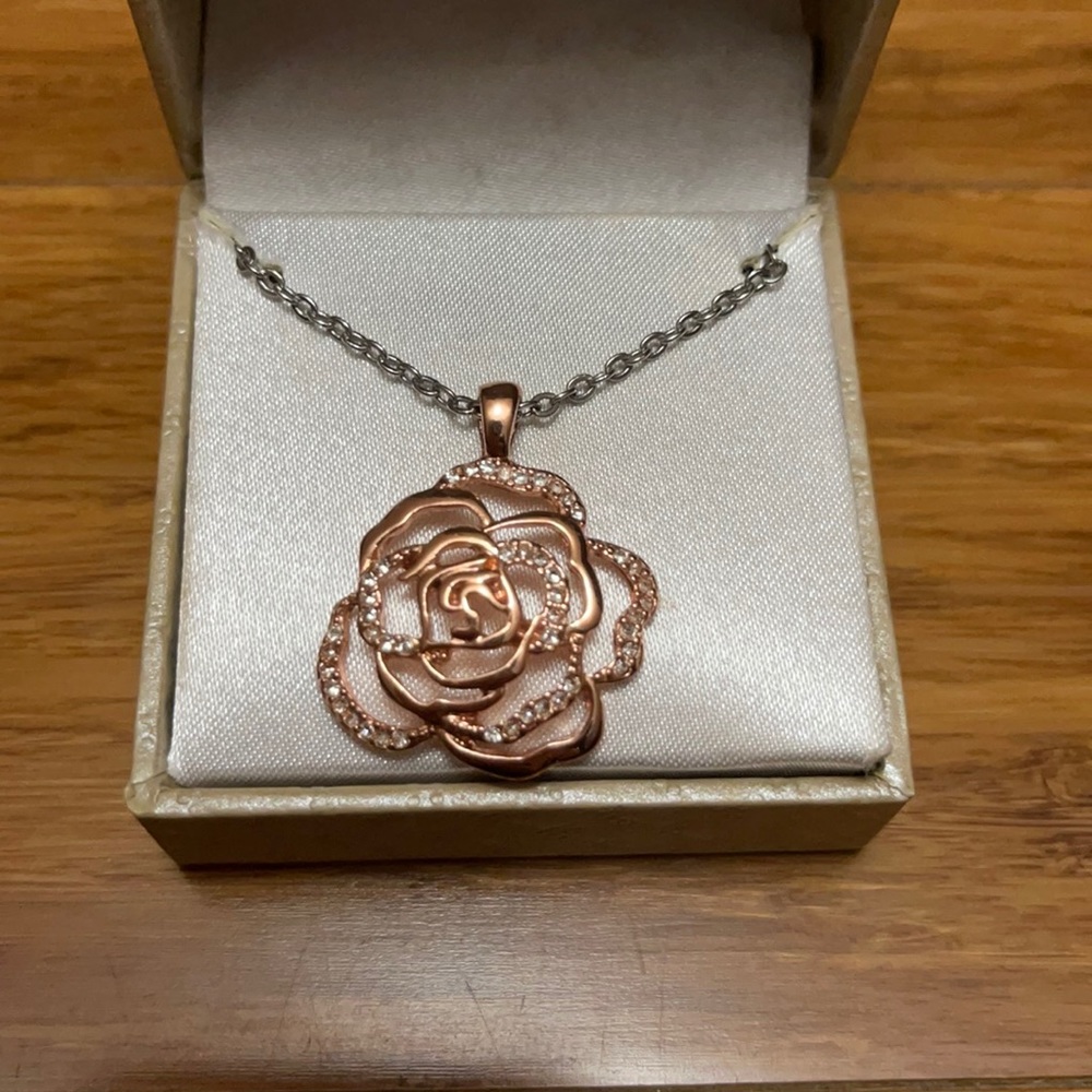 Lia Sophia rose gold flower necklace